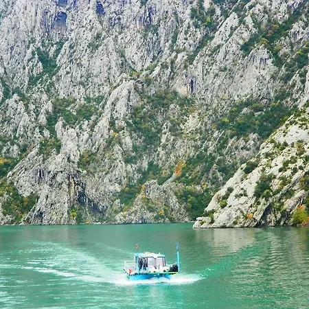 Hostel Ferry Berisha